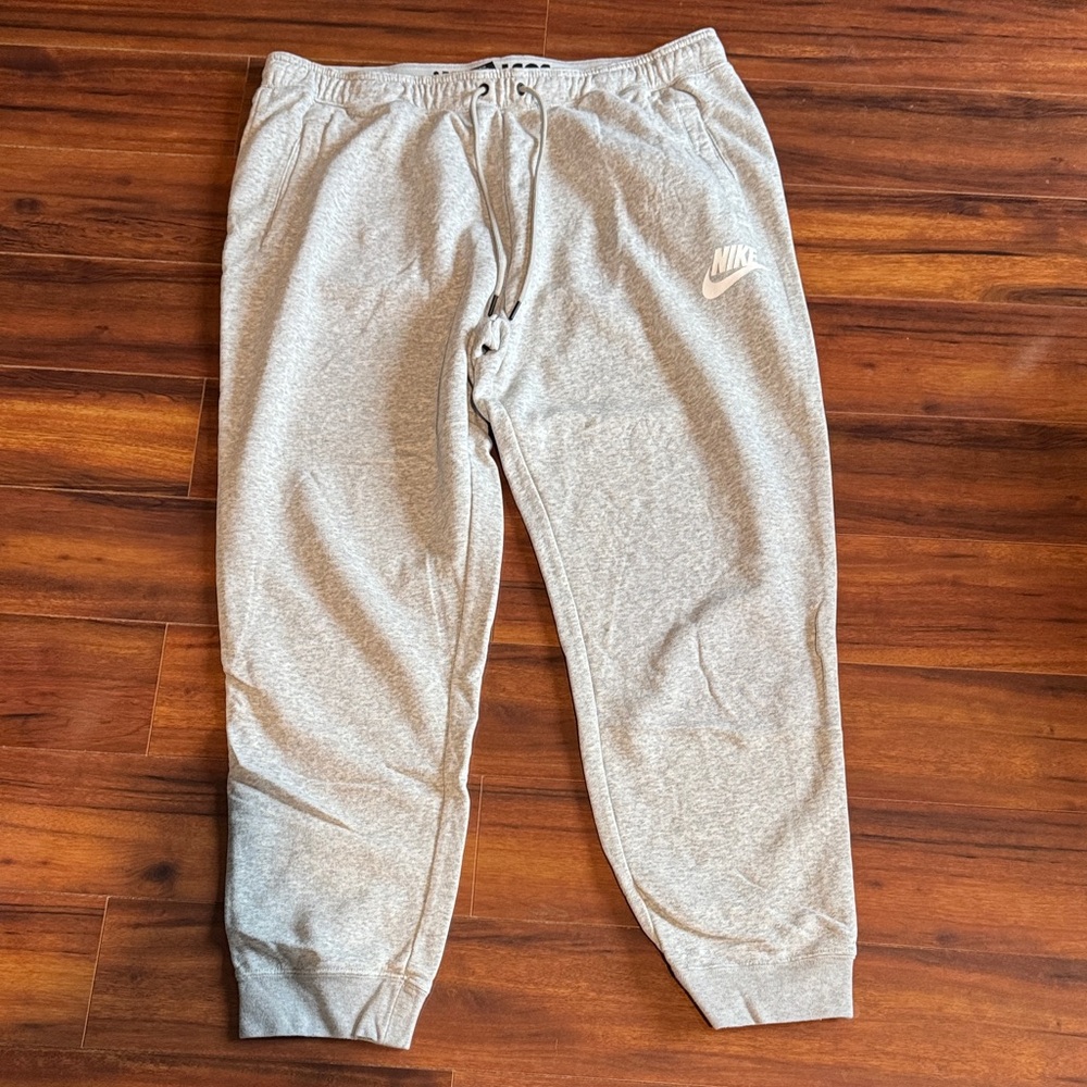 Nike Light Gray Sweatpants